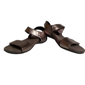 Vionic Marsala Gunmetal Metallic Sandals Size 9